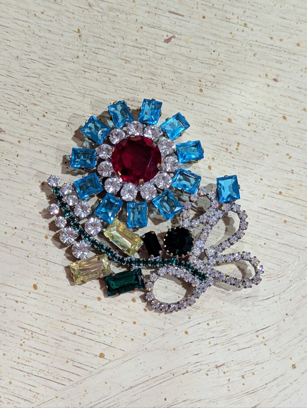 Vintage Sparkling Multicolor Floral Crystal Brooch - Women's Jewelry